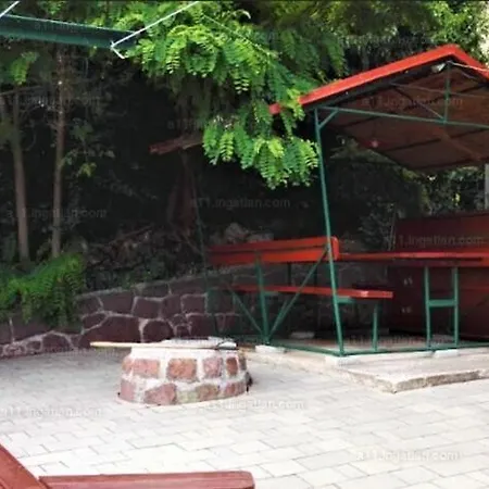 Kucko Apartmanhaz *